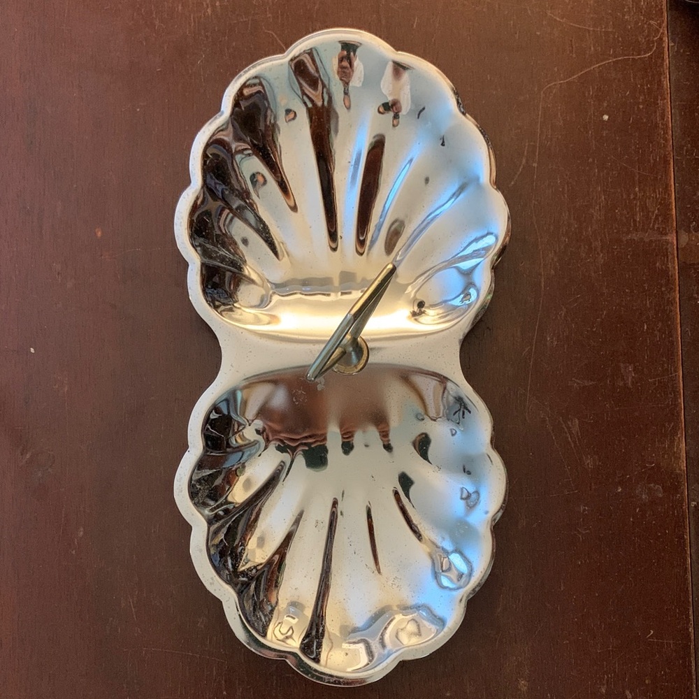 Vintage Chrome/Silver Shell-Shaped Serving/Candy Dish